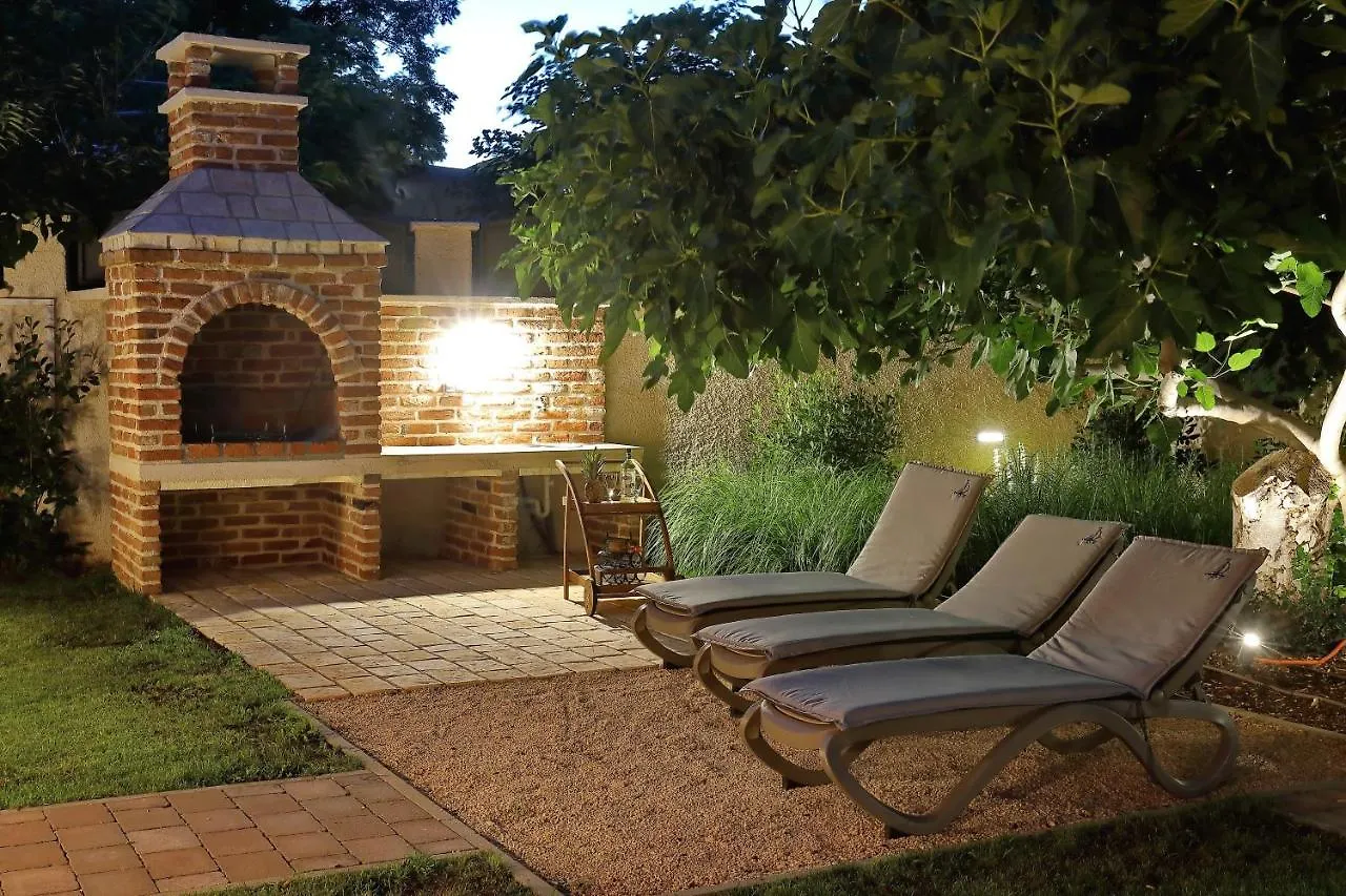 Vakantiehuis Stone Fantasy Villa Zadar Kroatië